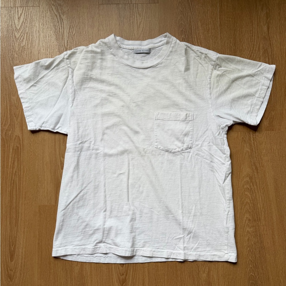John Elliott T Shirt Mens 2 Medium White Pocket Tee Short Sleeve Tee Crewneck